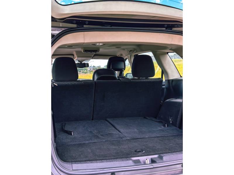 FIAT - FREEMONT - 2012/2012 - Cinza - R$ 45.900,00