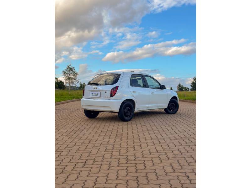 CHEVROLET - CELTA - 2014/2015 - Branca - R$ 35.900,00