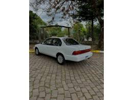 TOYOTA - COROLLA - 1993/1994 - Branca - R$ 54.900,00