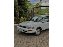 TOYOTA - COROLLA - 1993/1994 - Branca - R$ 54.900,00