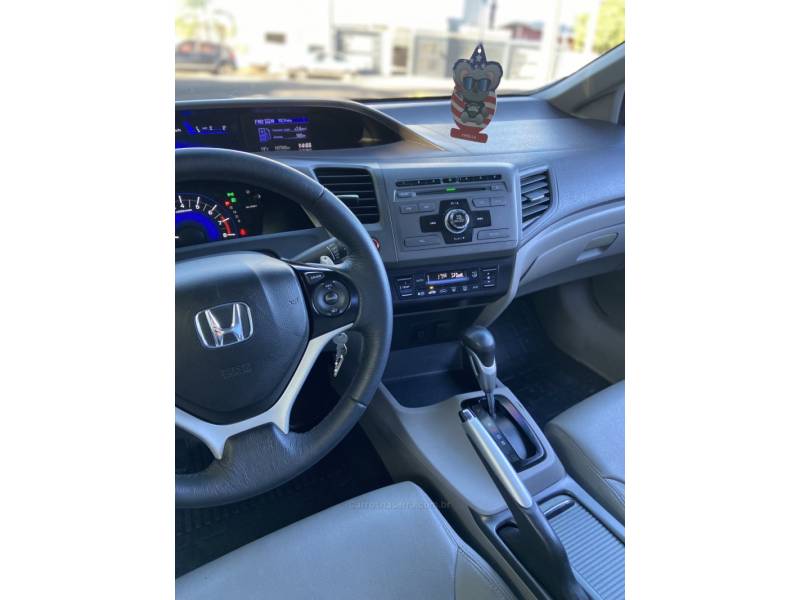 HONDA - CIVIC - 2014/2014 - Cinza - R$ 68.900,00