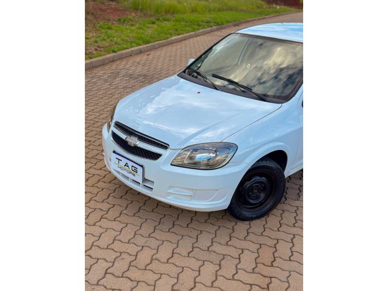 CHEVROLET - CELTA - 2014/2015 - Branca - R$ 35.900,00