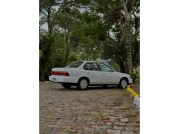 TOYOTA - COROLLA - 1993/1994 - Branca - R$ 54.900,00