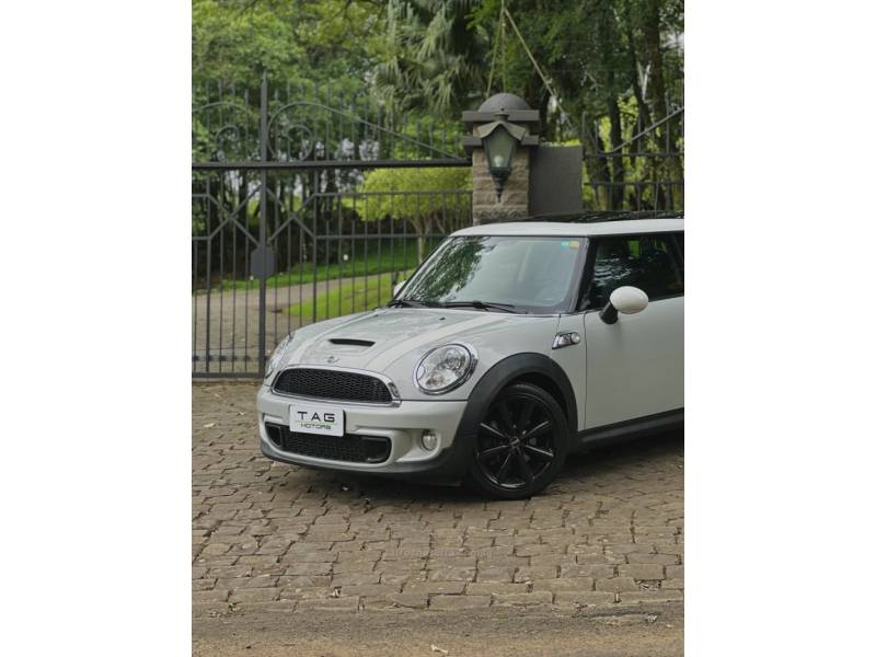 MINI - COOPER - 2011/2012 - Cinza - R$ 81.900,00